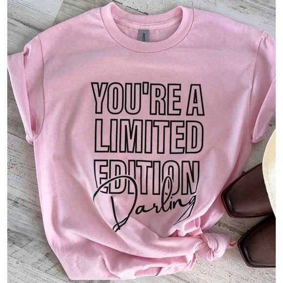 “You're A Limited Edition Darling" Pink Women's Medium T-Shirt Short Sleeve - Picture 1 of 6